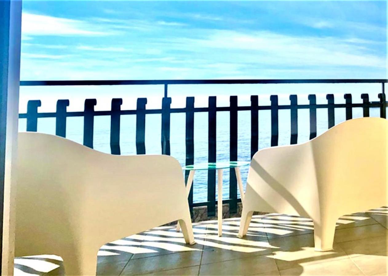 Vacanzenaxos - Casa Frontemare Apartment จีอาร์ดีนี นักซอส ภายนอก รูปภาพ